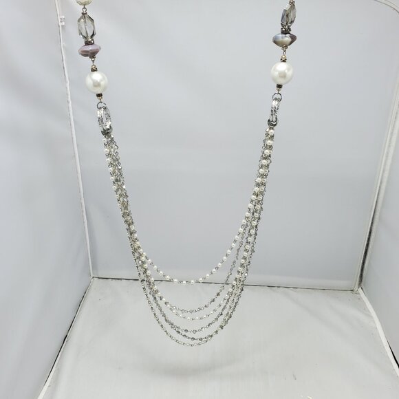 Ali Khan multi row crystal glass and pearl neck on silver chain with gift box - Picture 2 of 8